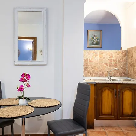 بويرتا دي أدواريس 4*