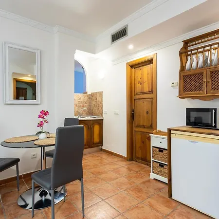 بويرتا دي أدواريس ماربيا