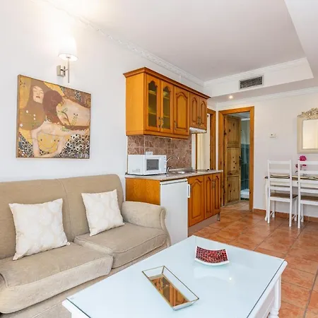 Apartmanhotel Puerta De Aduares Marbella