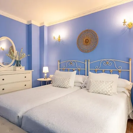 Puerta De Aduares Apartmanhotel Marbella