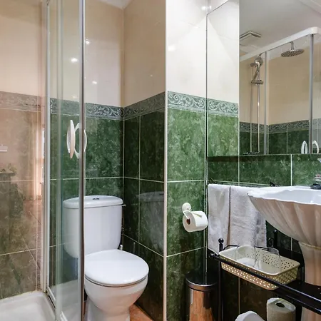 Apartahotel Puerta De Aduares