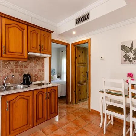Puerta De Aduares Apartahotel 4*