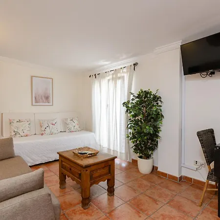 Puerta De Aduares Apartahotel 4*