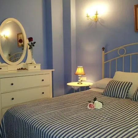 Puerta De Aduares Apartmanhotel Marbella