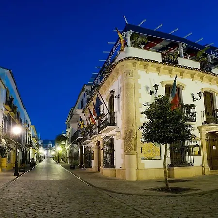 Puerta De Aduares Apartmanhotel Marbella