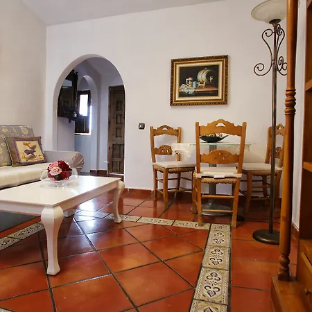 Apartahotel Puerta De Aduares 4*