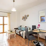 Apartahotel Puerta De Aduares