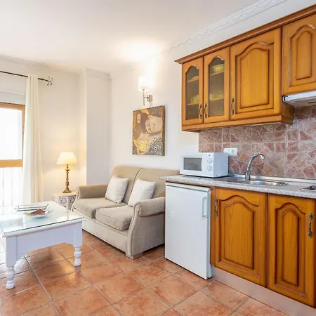 阿杜瓦雷斯之门酒店