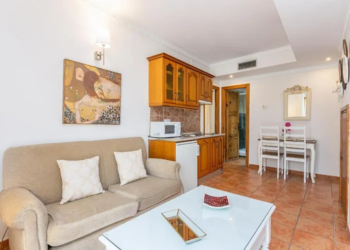 Aparthotel Puerta De Aduares Marbella